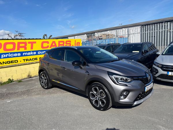 Renault Captur Hatchback, Petrol, 2023, Grey