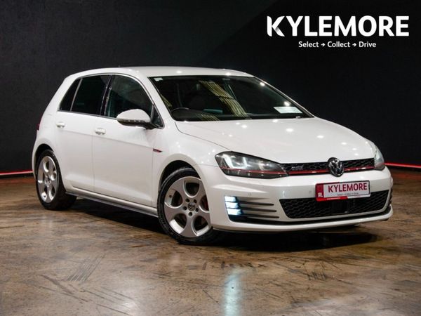 Volkswagen Golf Hatchback, Petrol, 2016, White