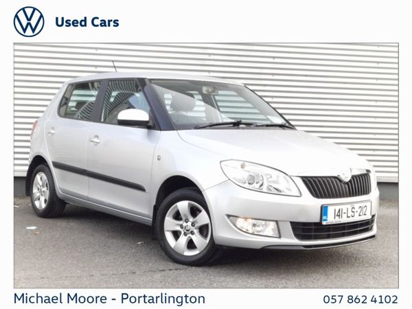 Skoda Fabia Hatchback, Petrol, 2014, Silver