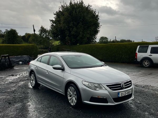 Volkswagen Passat Saloon, Diesel, 2010, Silver