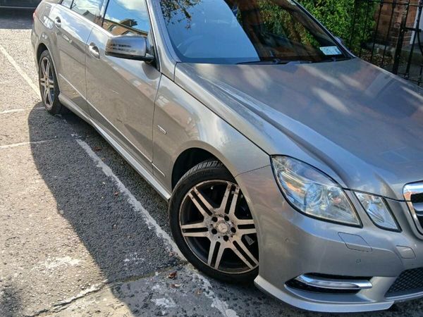 Mercedes-Benz E-Class Saloon, Diesel, 2012, Silver