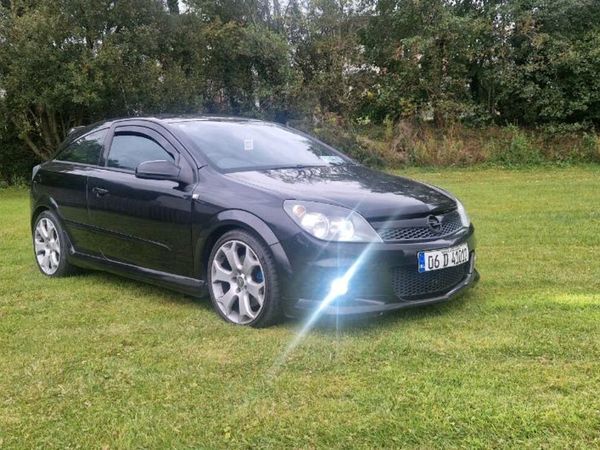 Opel Astra Hatchback, Petrol, 2006, Black