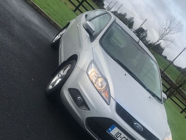 Ford Focus Hatchback, Petrol, 2010, Silver