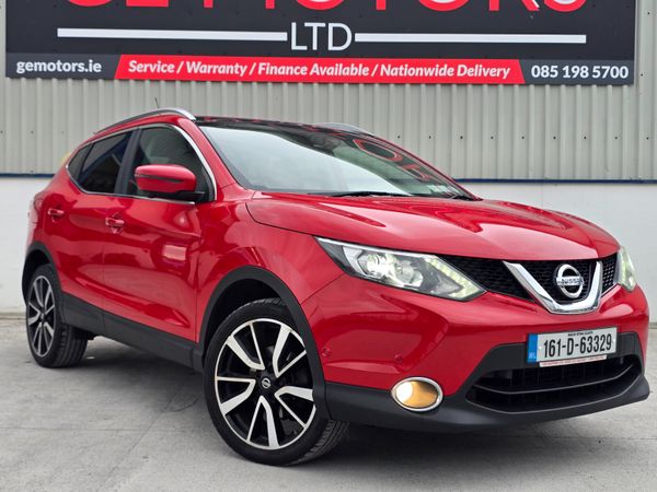 Nissan Qashqai Hatchback, Diesel, 2016, Red
