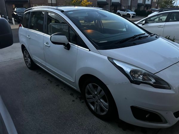 Peugeot 5008 MPV, Diesel, 2014, White