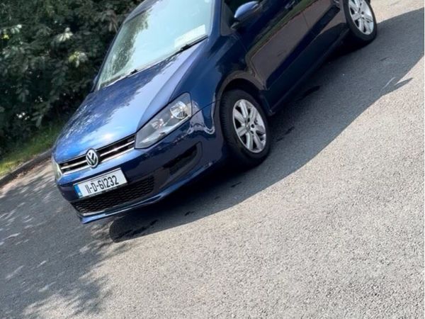 Volkswagen Polo Hatchback, Petrol, 2011, Blue