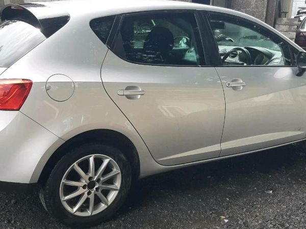 SEAT Ibiza Hatchback, Diesel, 2012, Silver