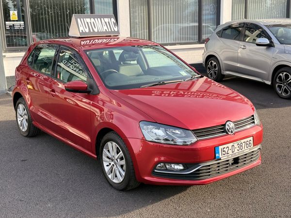 Volkswagen Polo Hatchback, Petrol, 2015, Red