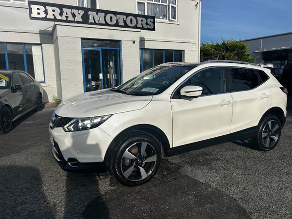 Nissan Qashqai Hatchback, Petrol, 2016, White