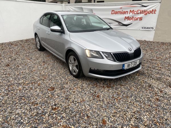 Skoda Octavia Saloon, Diesel, 2018, Grey