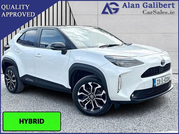 Toyota Yaris Cross Hatchback, Petrol Hybrid, 2023, White