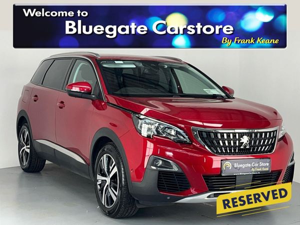 Peugeot 5008 MPV, Diesel, 2020, Red