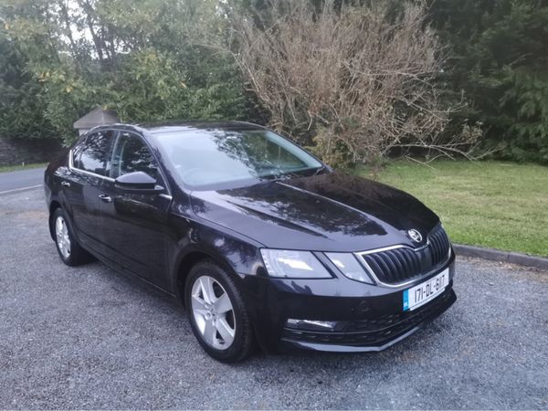 Skoda Octavia Hatchback, Diesel, 2017, Black