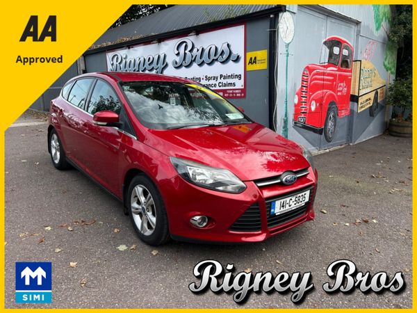Ford Focus Hatchback, Diesel, 2014, Red