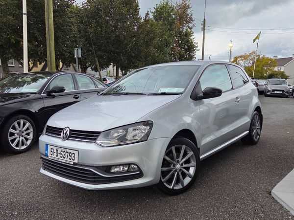 Volkswagen Polo Hatchback, Petrol, 2015, Silver