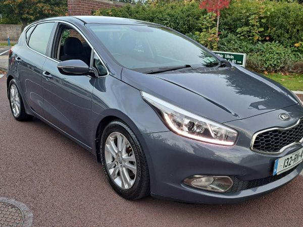 Kia Ceed Hatchback, Diesel, 2013, Blue