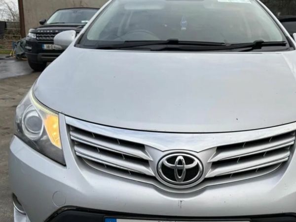 Toyota Avensis Estate, Diesel, 2013, Silver