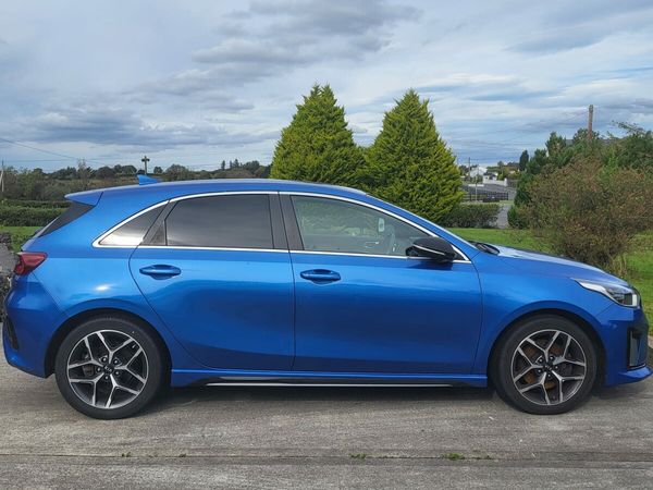 Kia Ceed Hatchback, Petrol, 2019, Blue
