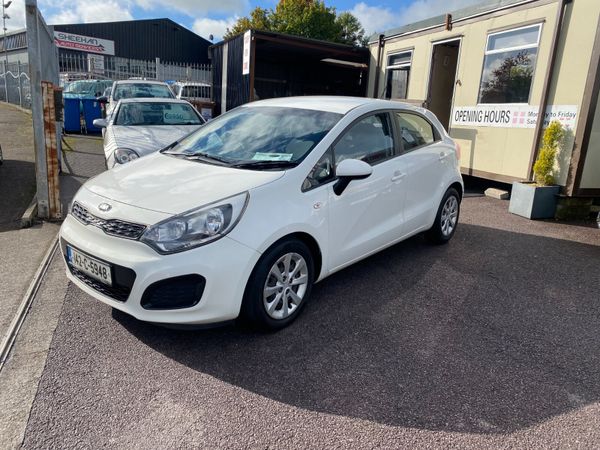 Kia Rio Hatchback, Petrol, 2014, White