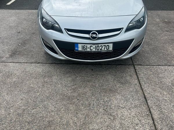 Opel Astra Hatchback, Diesel, 2016, Silver