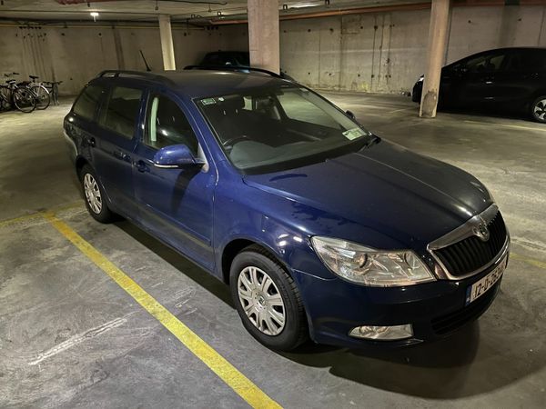 Skoda Octavia Estate, Diesel, 2012, Blue