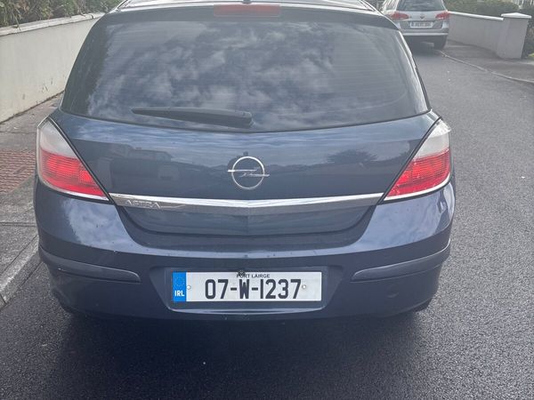 Opel Astra Hatchback, Petrol, 2007, Blue