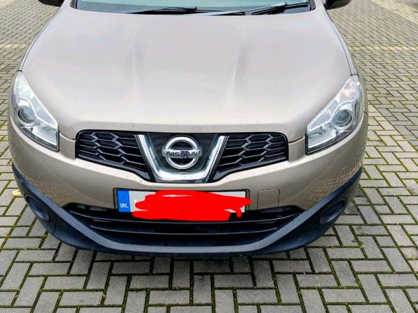 Nissan Qashqai Hatchback, Diesel, 2012, Brown