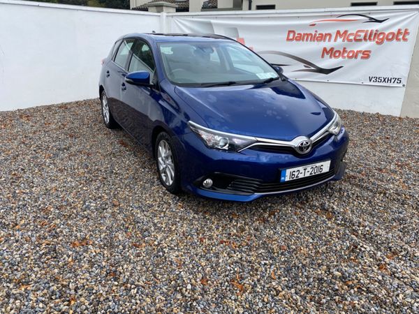 Toyota Auris Hatchback, Diesel, 2016, Blue