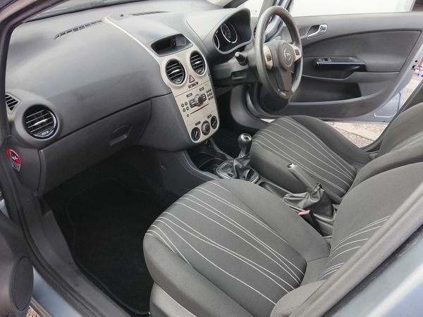 Opel Corsa Hatchback, Petrol, 2008, Grey