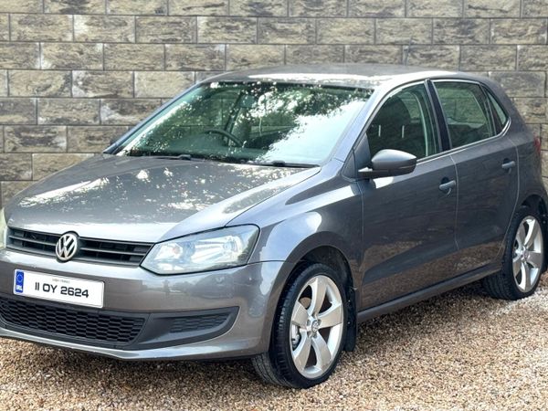 Volkswagen Polo Hatchback, Petrol, 2011, Grey