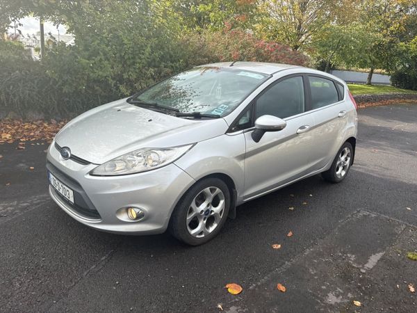 Ford Fiesta Hatchback, Diesel, 2009, Silver