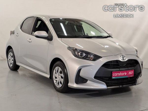 Toyota Yaris Hatchback, Petrol, 2021, Silver