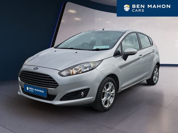 Ford Fiesta Hatchback, Petrol, 2015, Grey