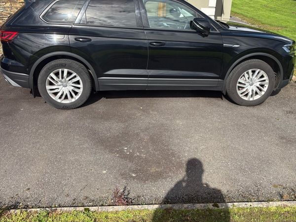 Volkswagen Touareg SUV, Diesel, 2019, Black