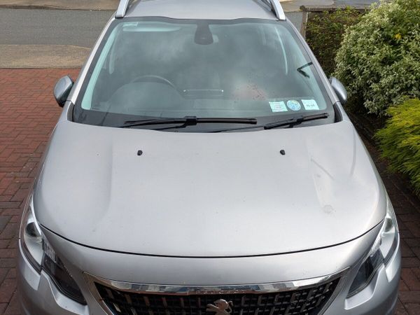 Peugeot 2008 Estate, Petrol, 2018, Grey