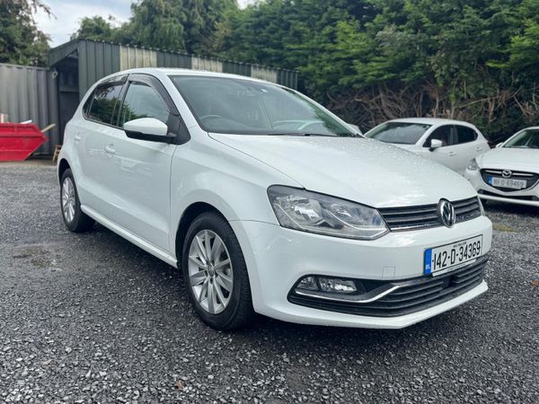 Volkswagen Polo Hatchback, Petrol, 2014, White