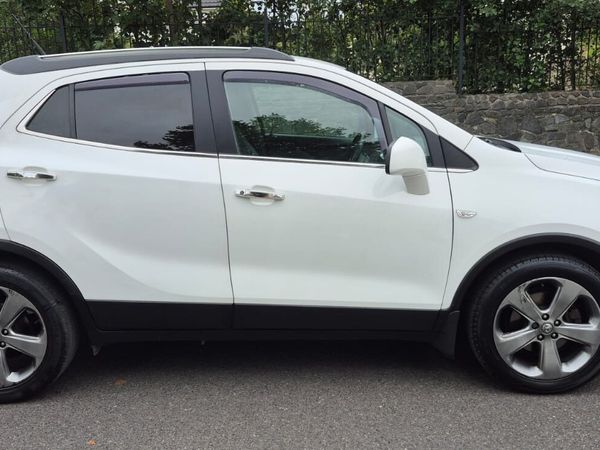 Vauxhall Mokka Hatchback, Petrol, 2014, White