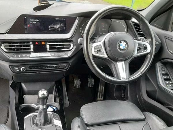 BMW 1-Series Hatchback, Diesel, 2020, Blue
