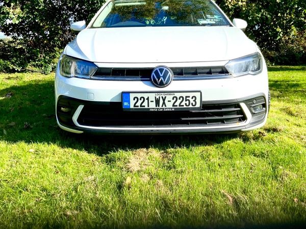 Volkswagen Polo Hatchback, Petrol, 2022, White