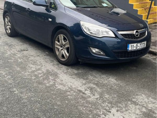 Opel Astra Hatchback, Diesel, 2011, Blue