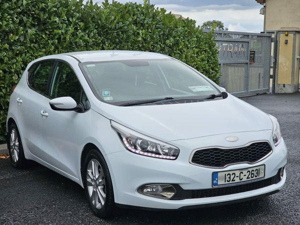 Kia Ceed Hatchback, Diesel, 2013, White