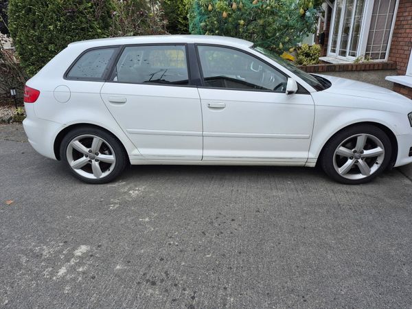 Audi A3 Hatchback, Diesel, 2011, White