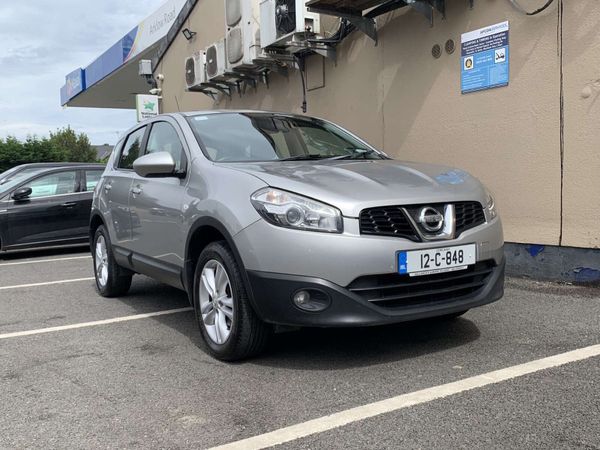 Nissan Qashqai Hatchback, Diesel, 2012, Silver