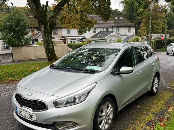 Kia Ceed Estate/Jeep, Diesel, 2013, Silver