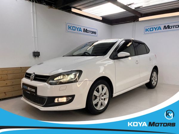 Volkswagen Polo Hatchback, Petrol, 2013, White