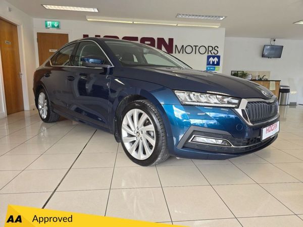 Skoda Octavia Saloon, Diesel, 2021, Blue