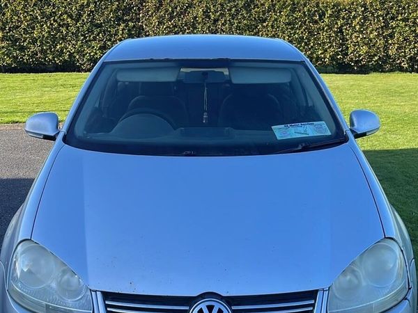 Volkswagen Jetta Saloon, Diesel, 2008, Silver