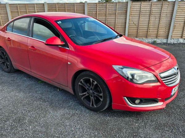 Opel Insignia Saloon, Diesel, 2014, Red