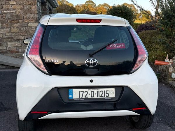 Toyota Aygo Hatchback, Petrol, 2017, White