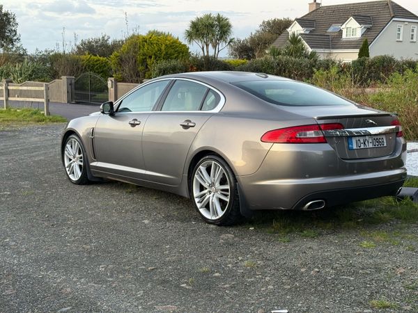 Jaguar XF Saloon, Diesel, 2010, Grey